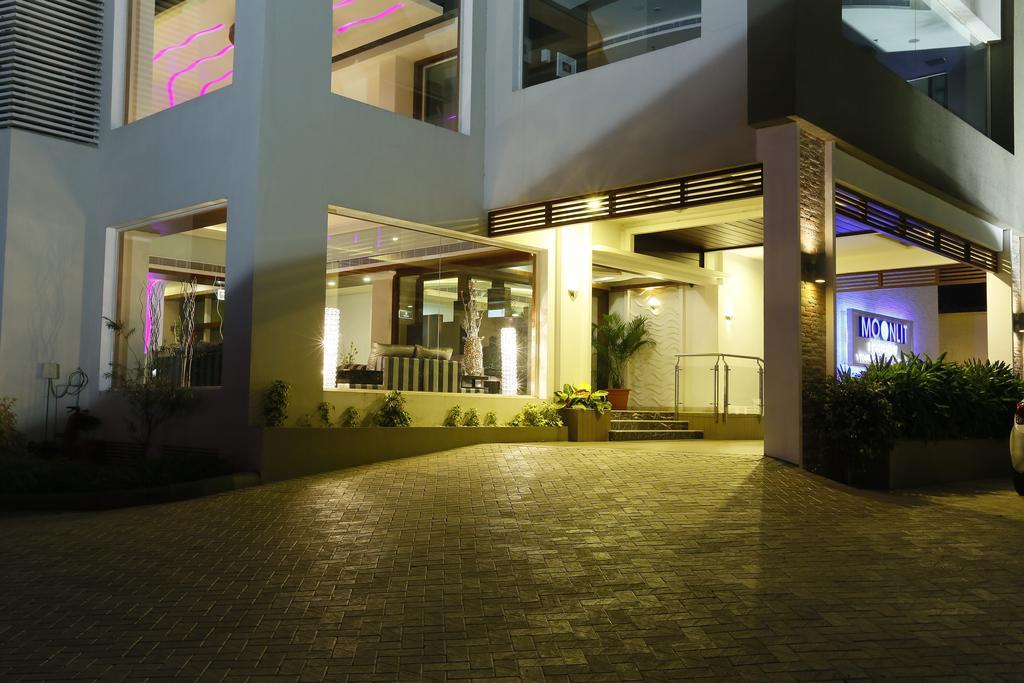 Hotel Moonlit Regency Thodupuzha Exterior foto